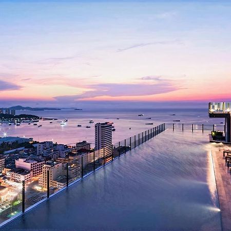 The Base Central Pattaya - A Luxury Condo By Peter Exterior photo