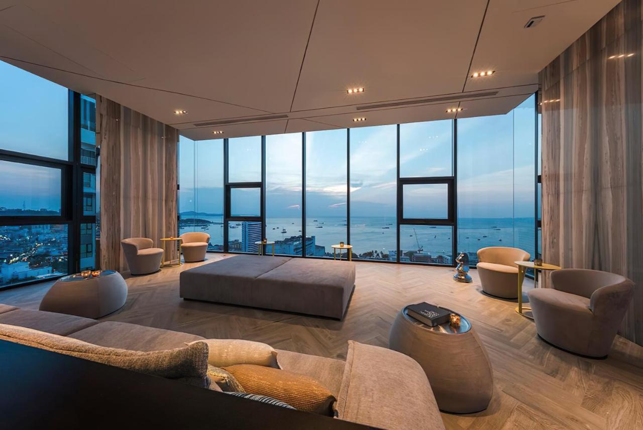 The Base Central Pattaya - A Luxury Condo By Peter Exterior photo