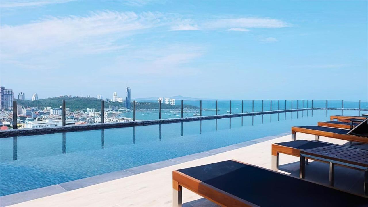 The Base Central Pattaya - A Luxury Condo By Peter Exterior photo